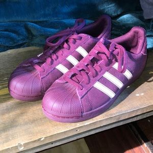 Adidas superstars